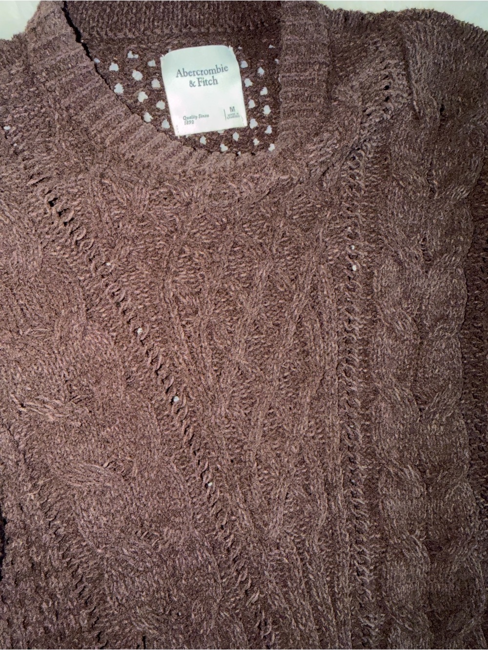 Abercrombie & Fitch Chocolate Cable Knit Crewneck Sweater - Picture 13 of 13